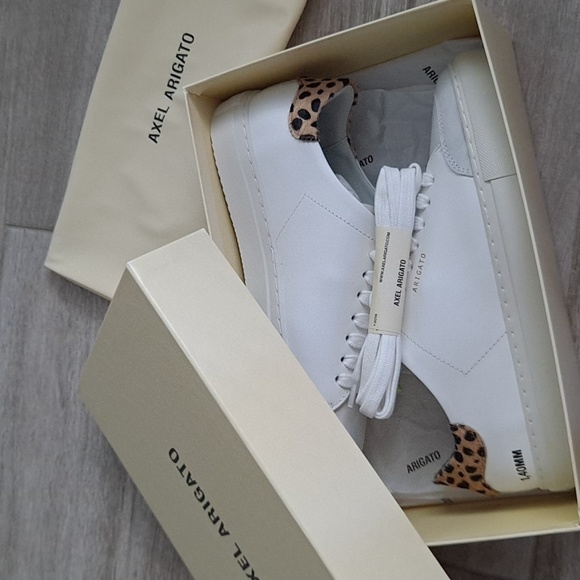 NIB Axel Arigato Clean 90 Sneakers - Picture 16 of 16